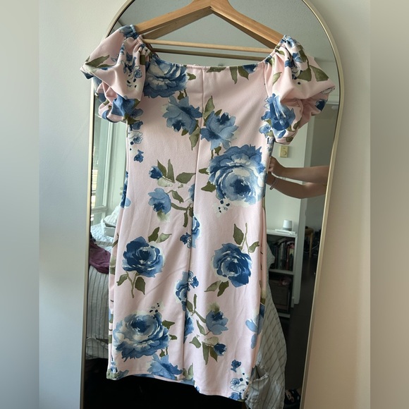 Fitted puff sleeve floral dress - Picture 2 of 3